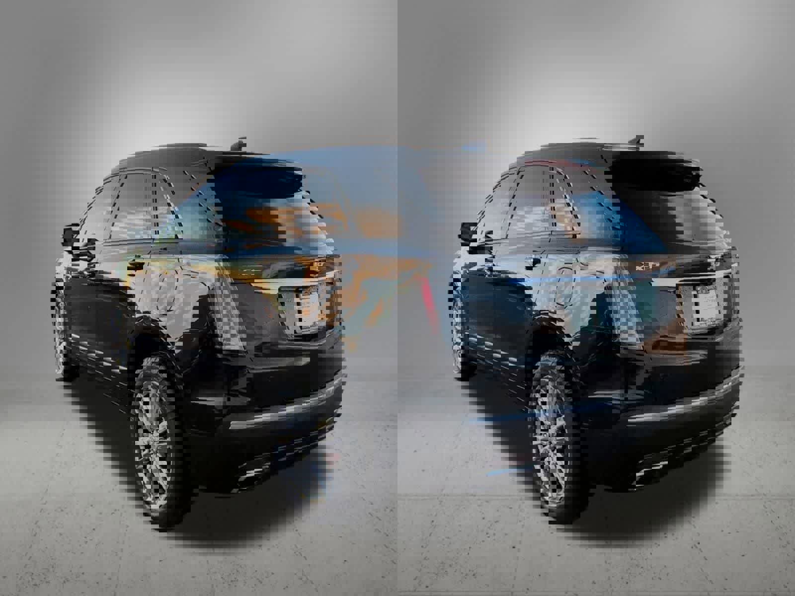 Used 2023 Cadillac XT5 Sportv w/ Technology Package image 4