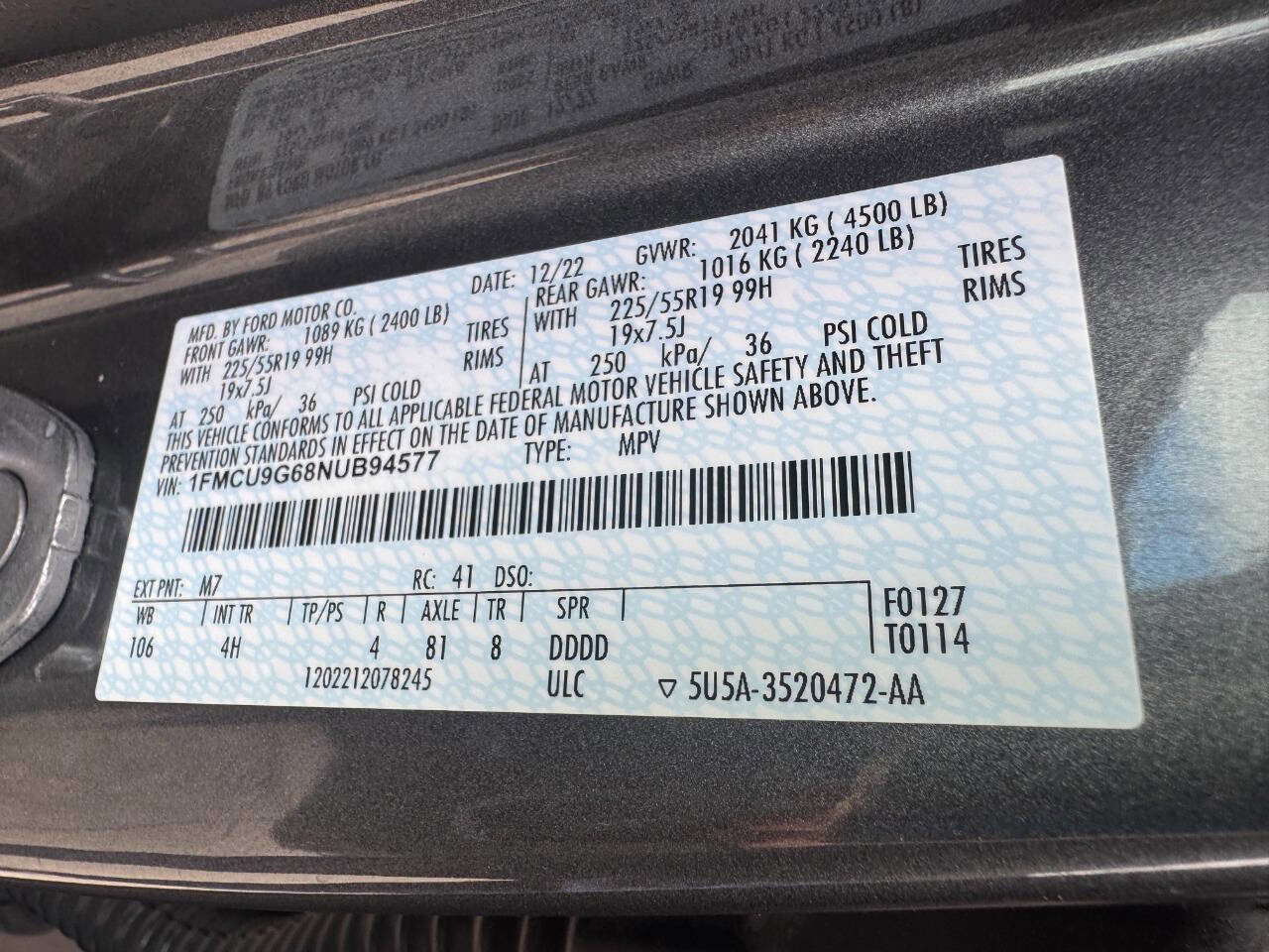Used 2022 Ford Escape SE w/ SE Sport Appearance Package AWD/4WD image 18