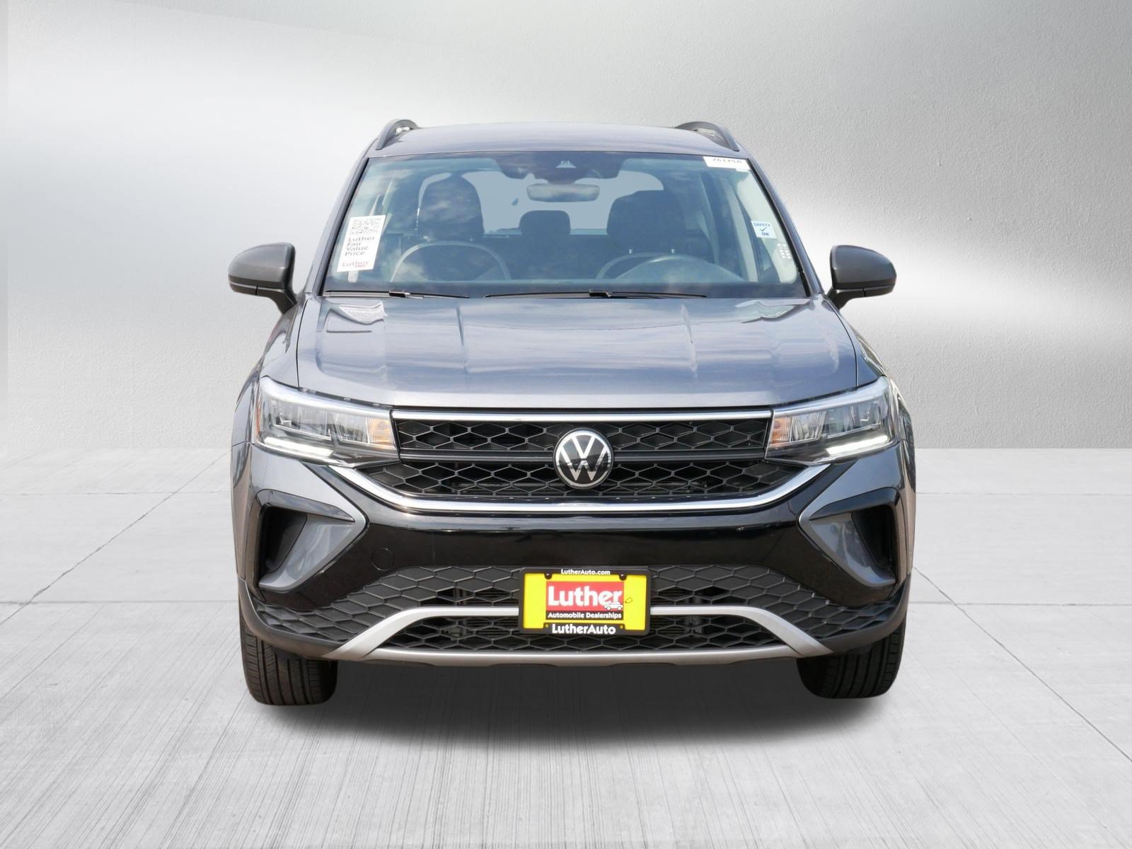Certified 2024 Volkswagen Taos S AWD/4WD image 2