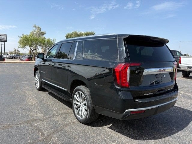Used 2023 GMC Yukon XL Denali w/ Max Trailering Package RWD image 3