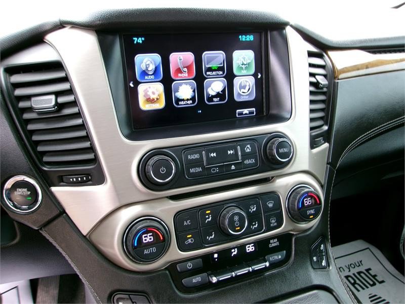 Used 2017 GMC Yukon Denali image 32