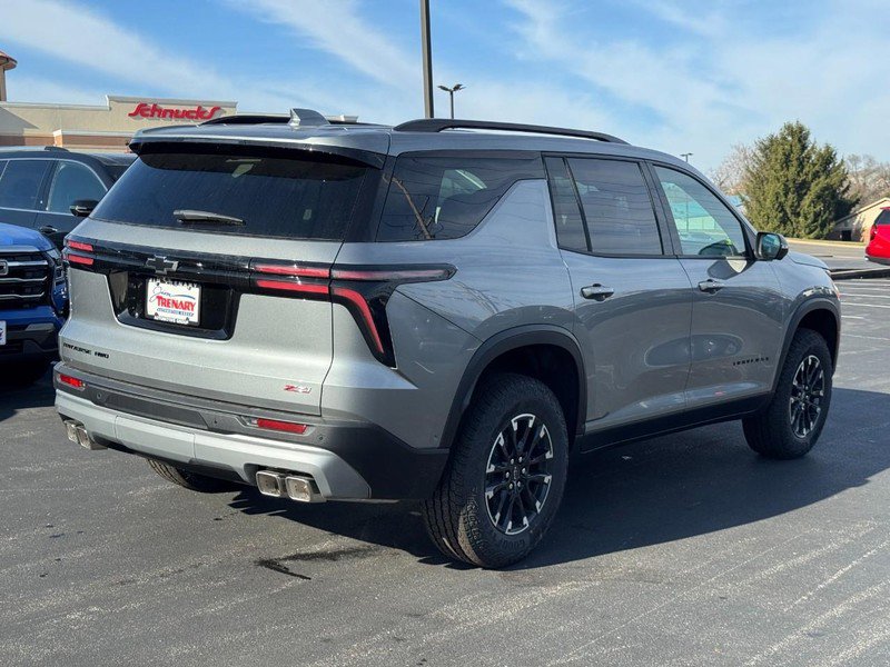 New 2026 Chevrolet Traverse Z71 w/ Enhanced Driving Package image 3