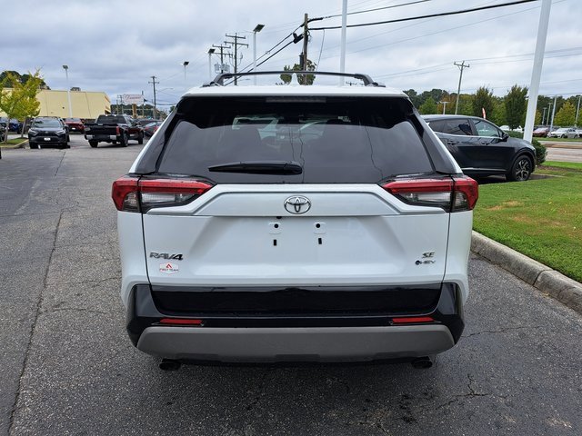 New 2025 Toyota RAV4 SE image 7