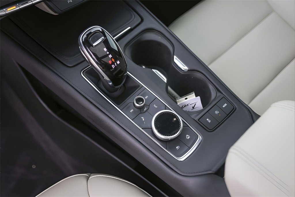 Used 2023 Cadillac XT4 Luxury w/ Driver Awareness Package image 21