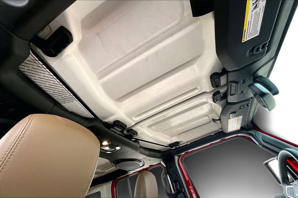 Used 2023 Jeep Wrangler Unlimited Sahara image 17