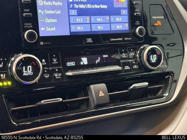Used 2021 Toyota Highlander Limited FWD image 27