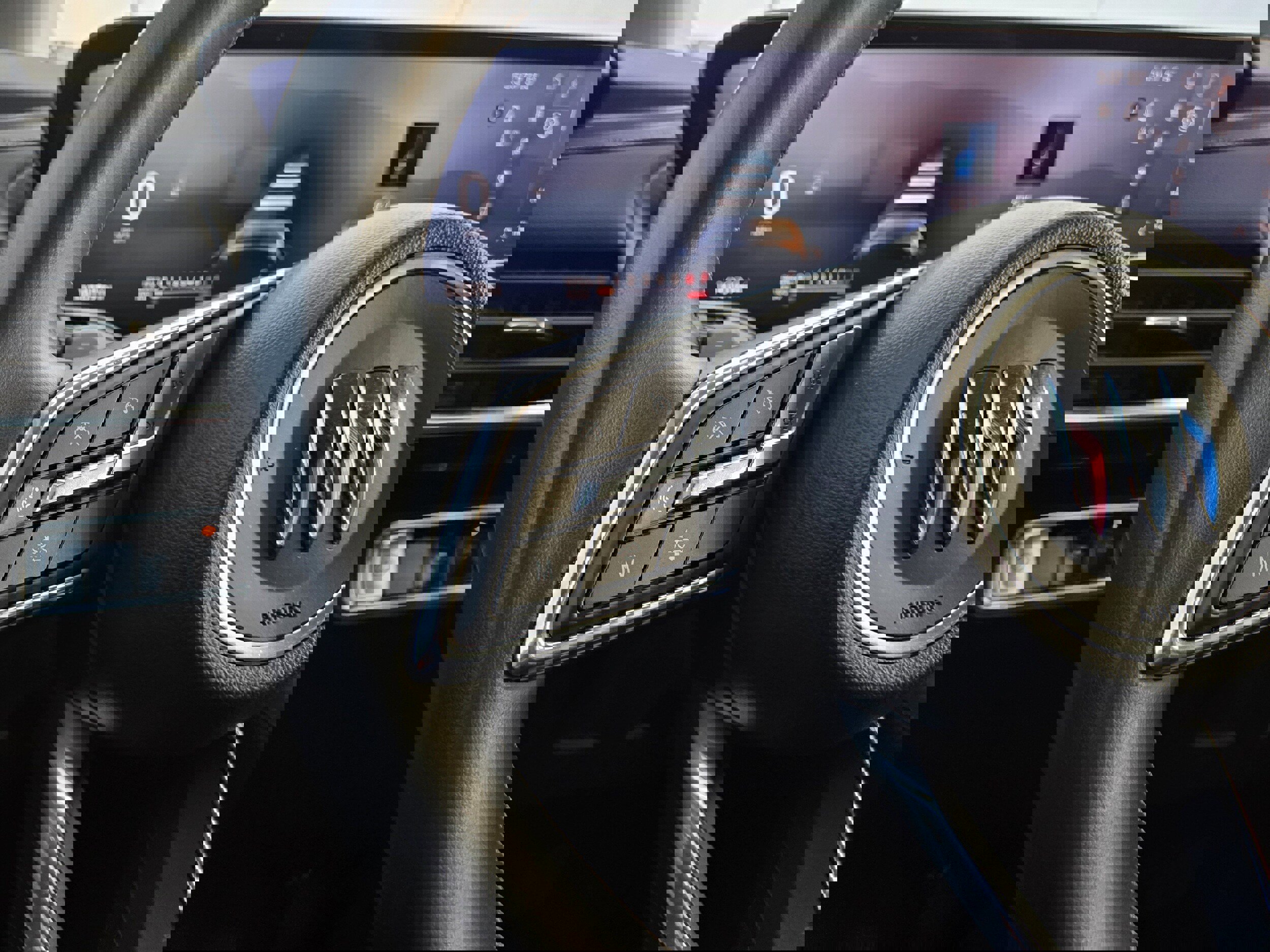 Used 2025 Buick Envision Preferred image 38