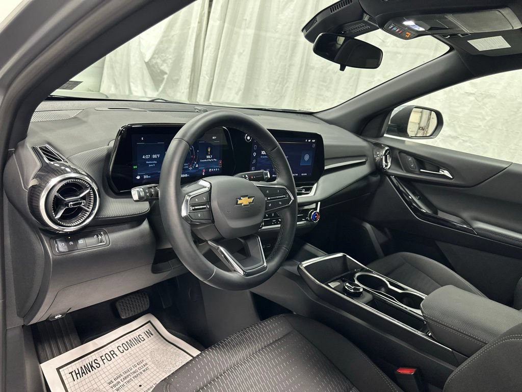 Used 2026 Chevrolet Equinox LT FWD image 15