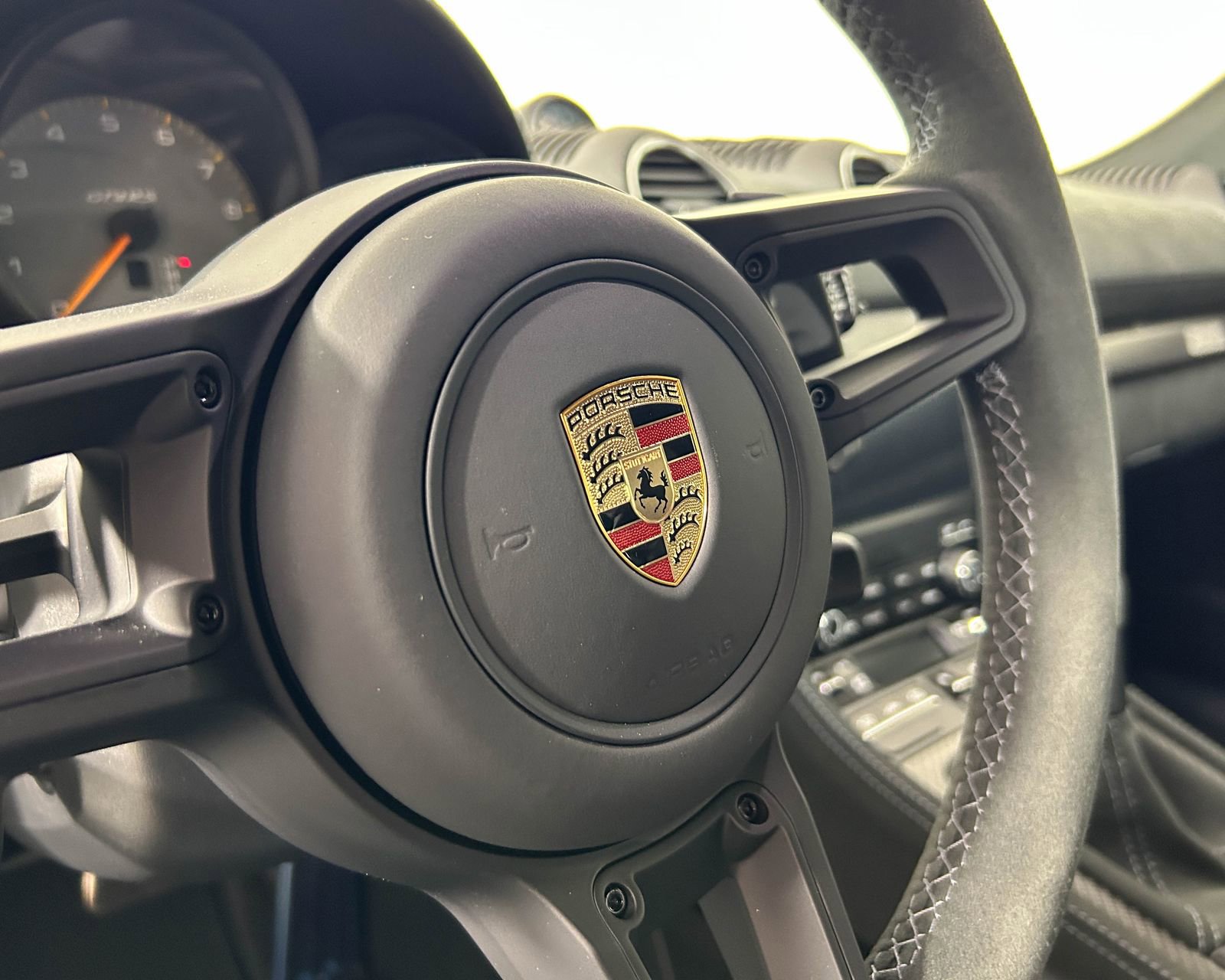 Certified 2025 Porsche 718 Cayman GT4 RS image 18