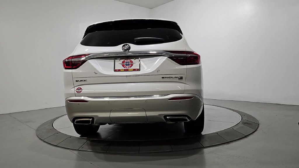Used 2018 Buick Enclave Premium w/ Experience Buick Package AWD/4WD image 4