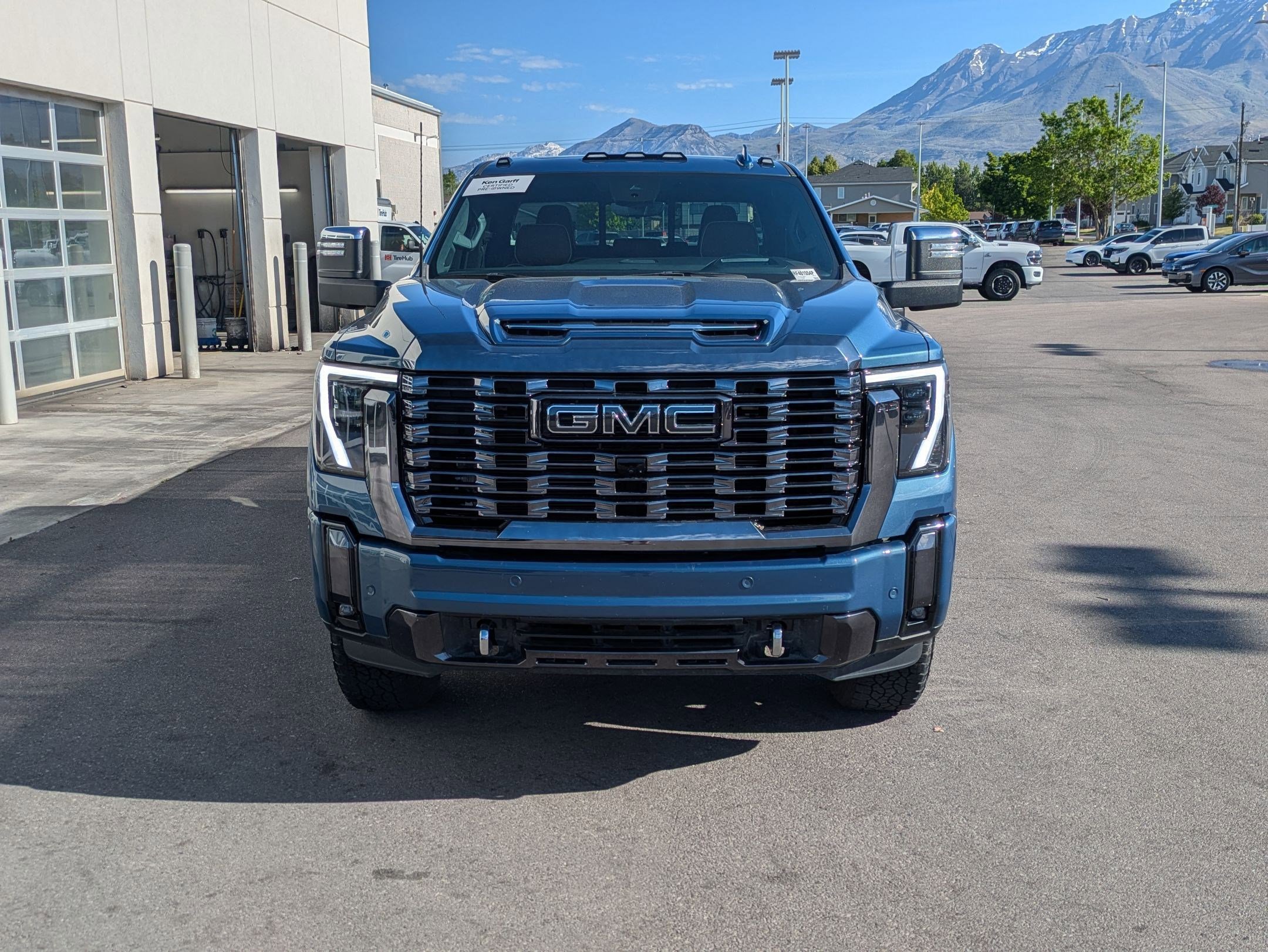 Used 2024 GMC Sierra 3500 Denali Ultimate AWD/4WD image 12