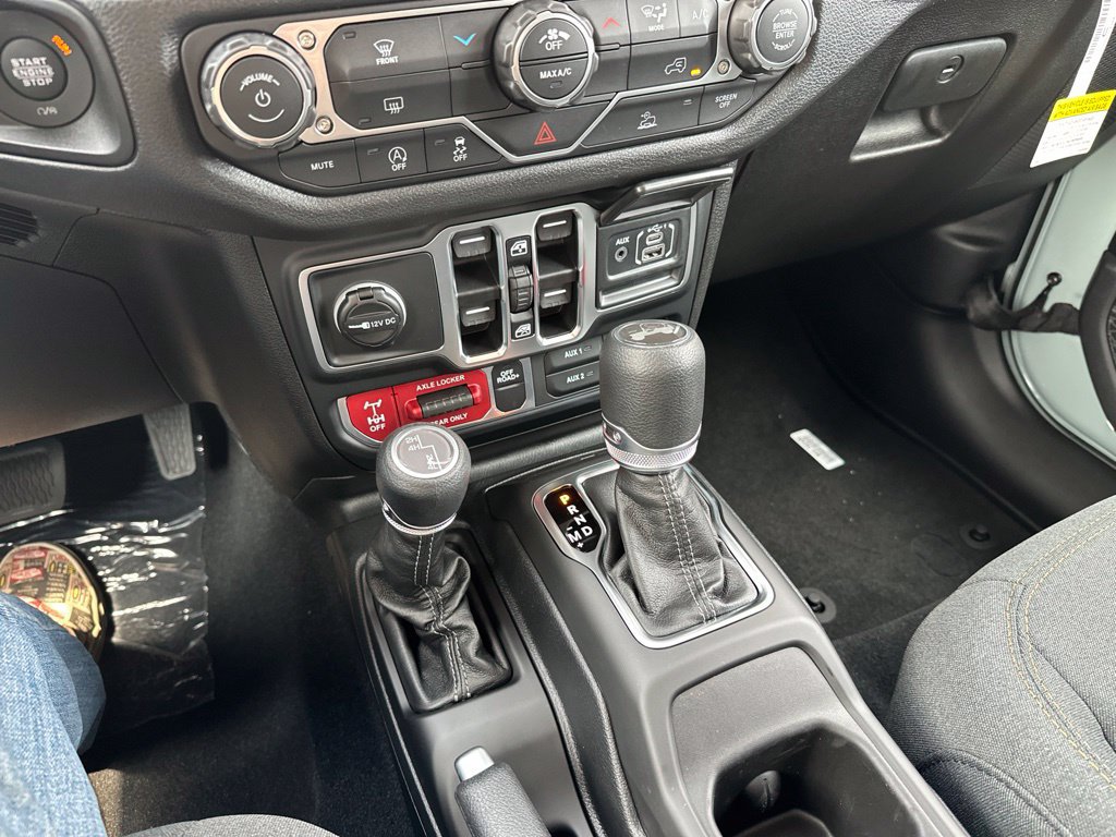 New 2026 Jeep Wrangler Unlimited Sport AWD/4WD image 32