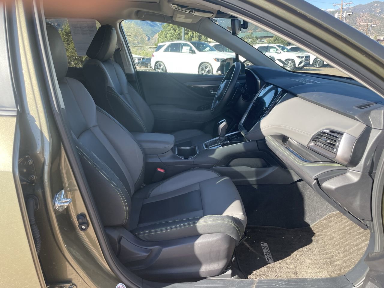 Used 2025 Subaru Outback Onyx Edition AWD/4WD image 17