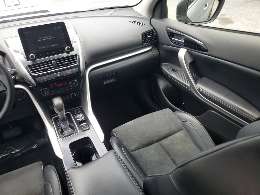 Used 2022 Mitsubishi Eclipse Cross SE image 16
