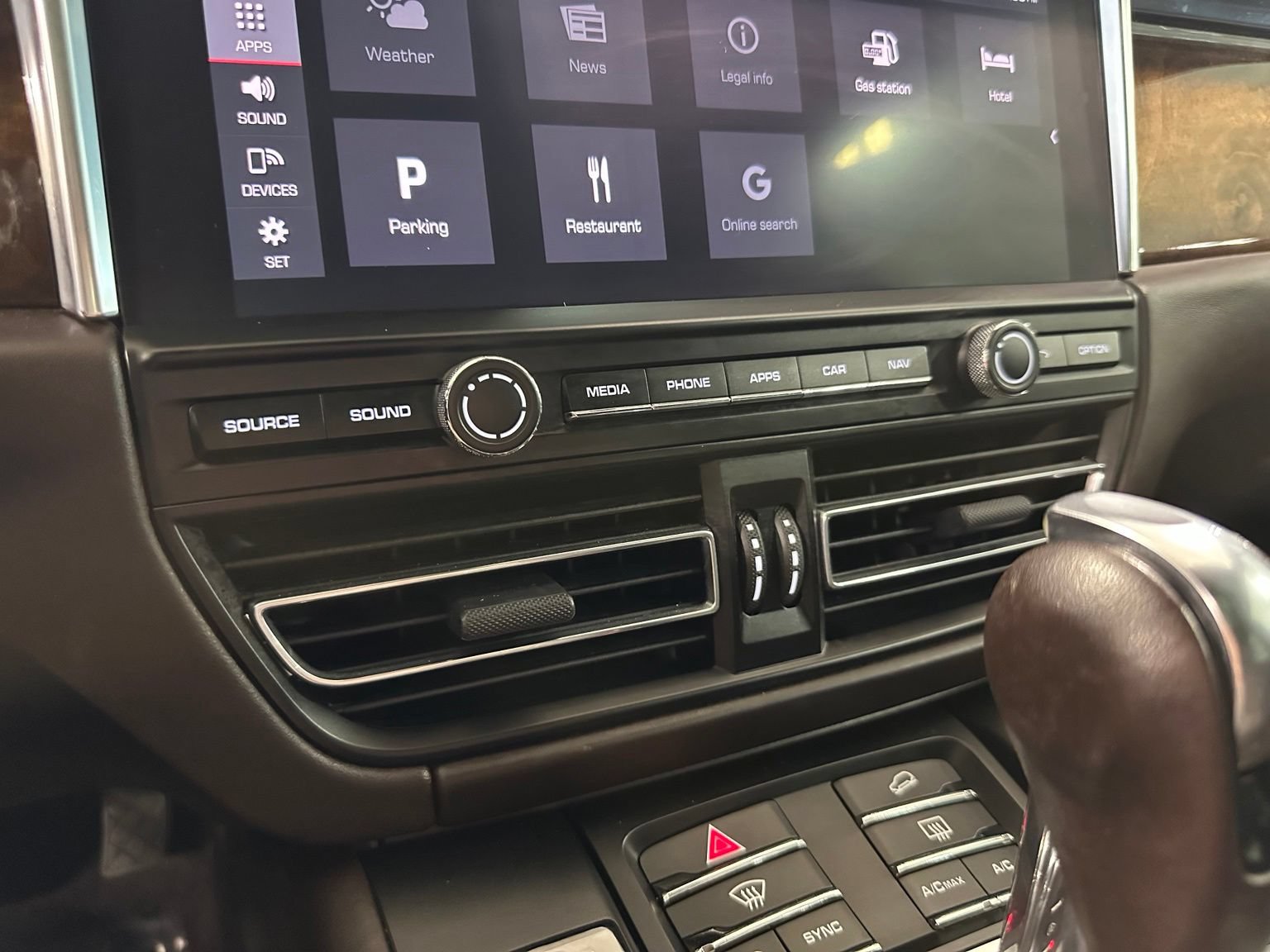 Used 2019 Porsche Macan S w/ Premium Package Plus AWD/4WD image 30