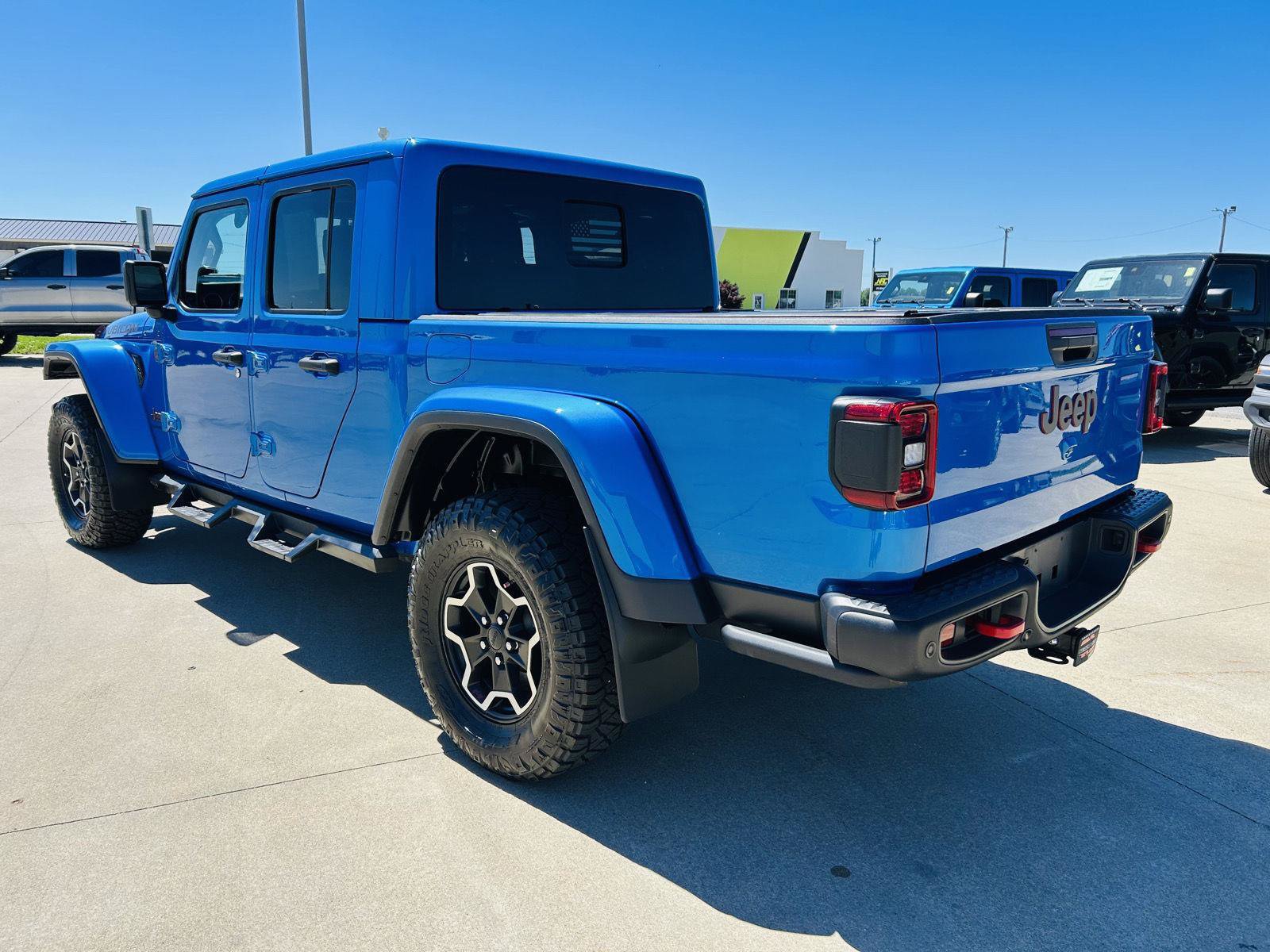 Used 2020 Jeep Gladiator Rubicon AWD/4WD image 34