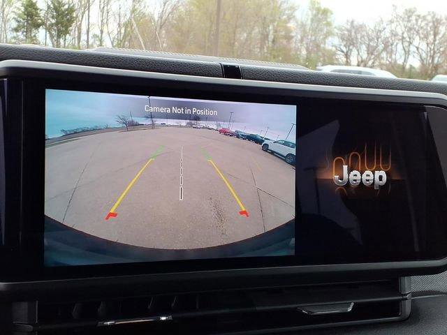 Used 2024 Jeep Wrangler Unlimited Sport image 9