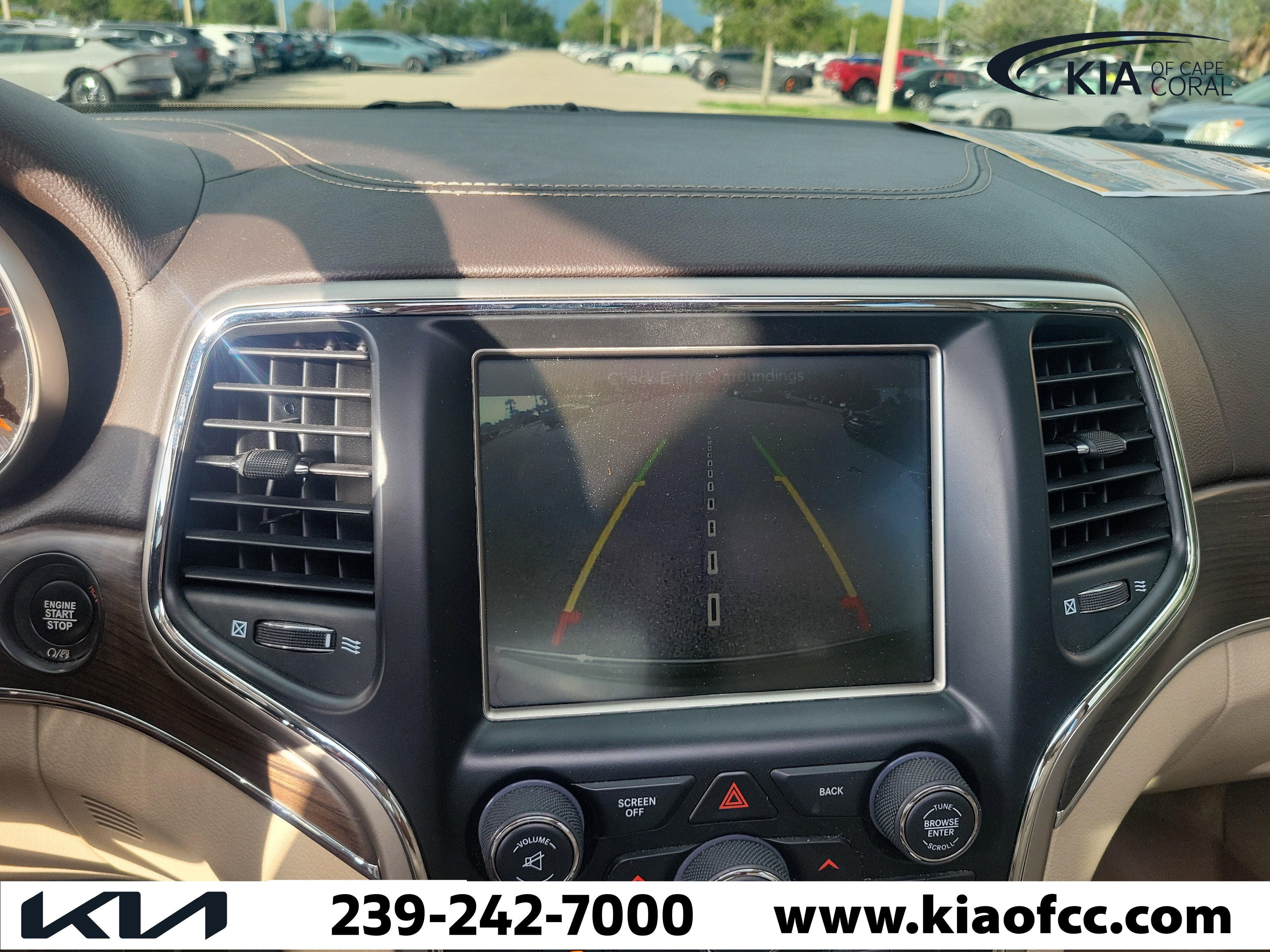 Used 2017 Jeep Grand Cherokee Overland w/ Trailer Tow Group IV RWD image 28