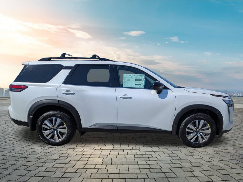 New 2026 Nissan Pathfinder SL AWD/4WD image 3