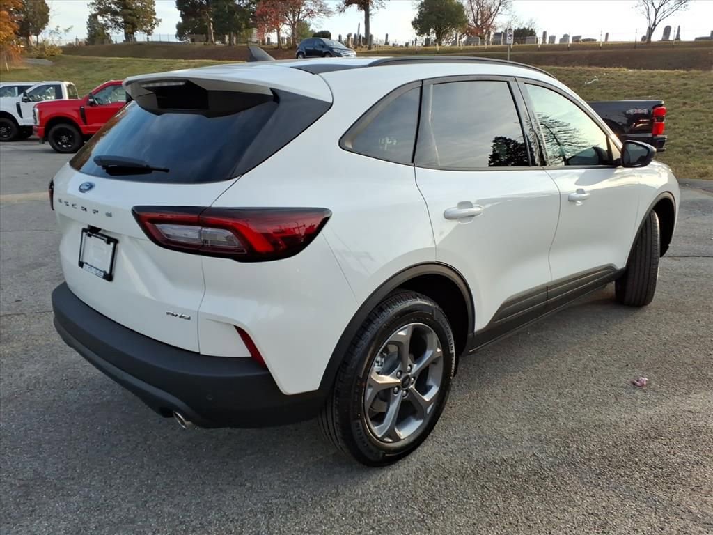 New 2026 Ford Escape ST-Line w/ Tech Pack #1 image 5
