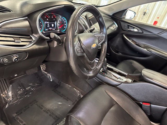 Used 2017 Chevrolet Malibu Premier w/ Premier Sun and Wheel Package FWD image 32