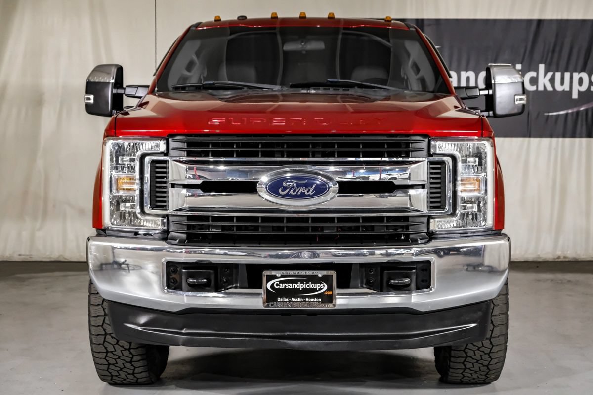 Used 2019 Ford F250 XLT w/ XLT Premium Package AWD/4WD image 3