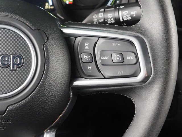 Used 2025 Jeep Wrangler 4xe Sahara w/ Safety Group AWD/4WD image 26