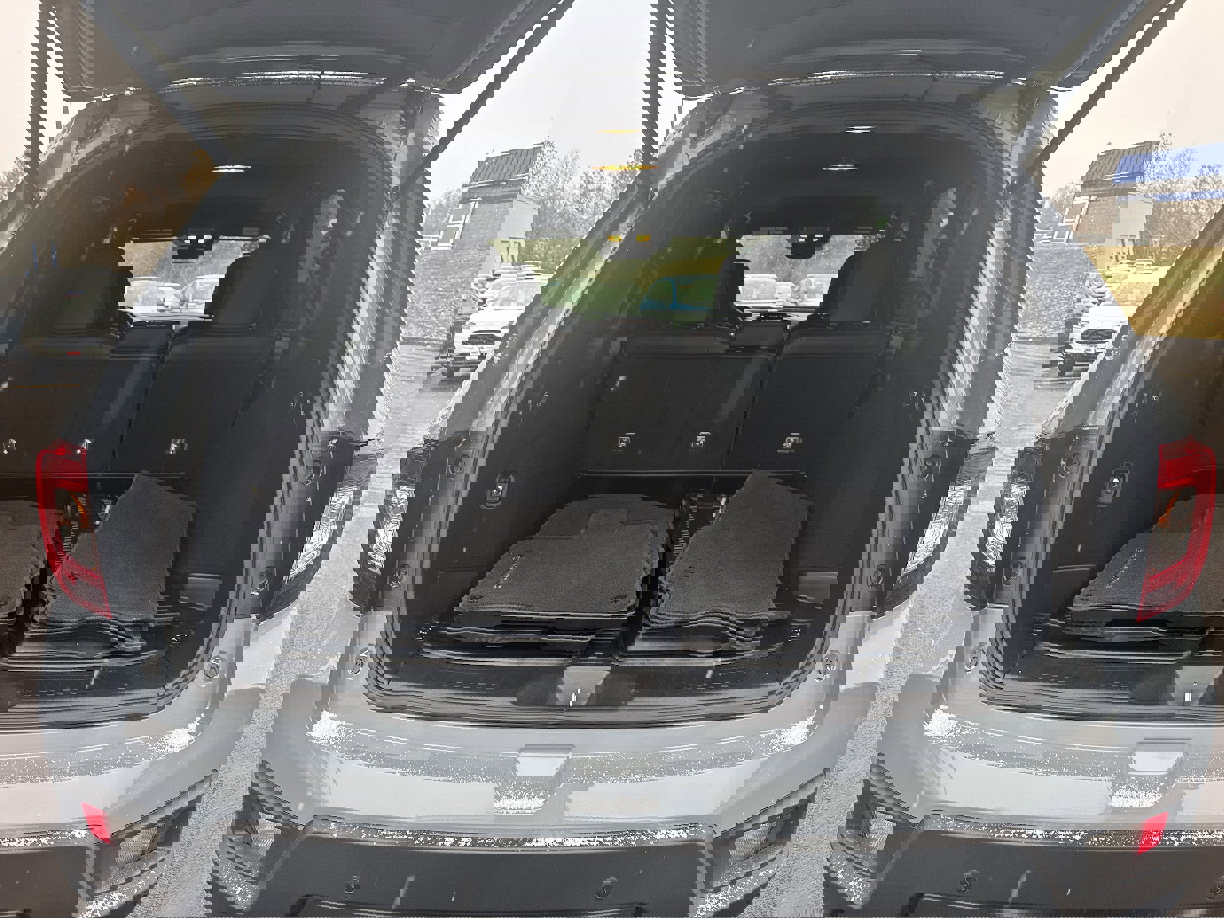 Used 2025 Honda Passport Black Edition image 11