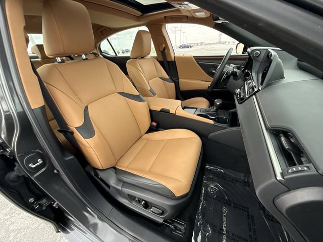 Certified 2025 Lexus ES 350 w/ Premium Package FWD image 26