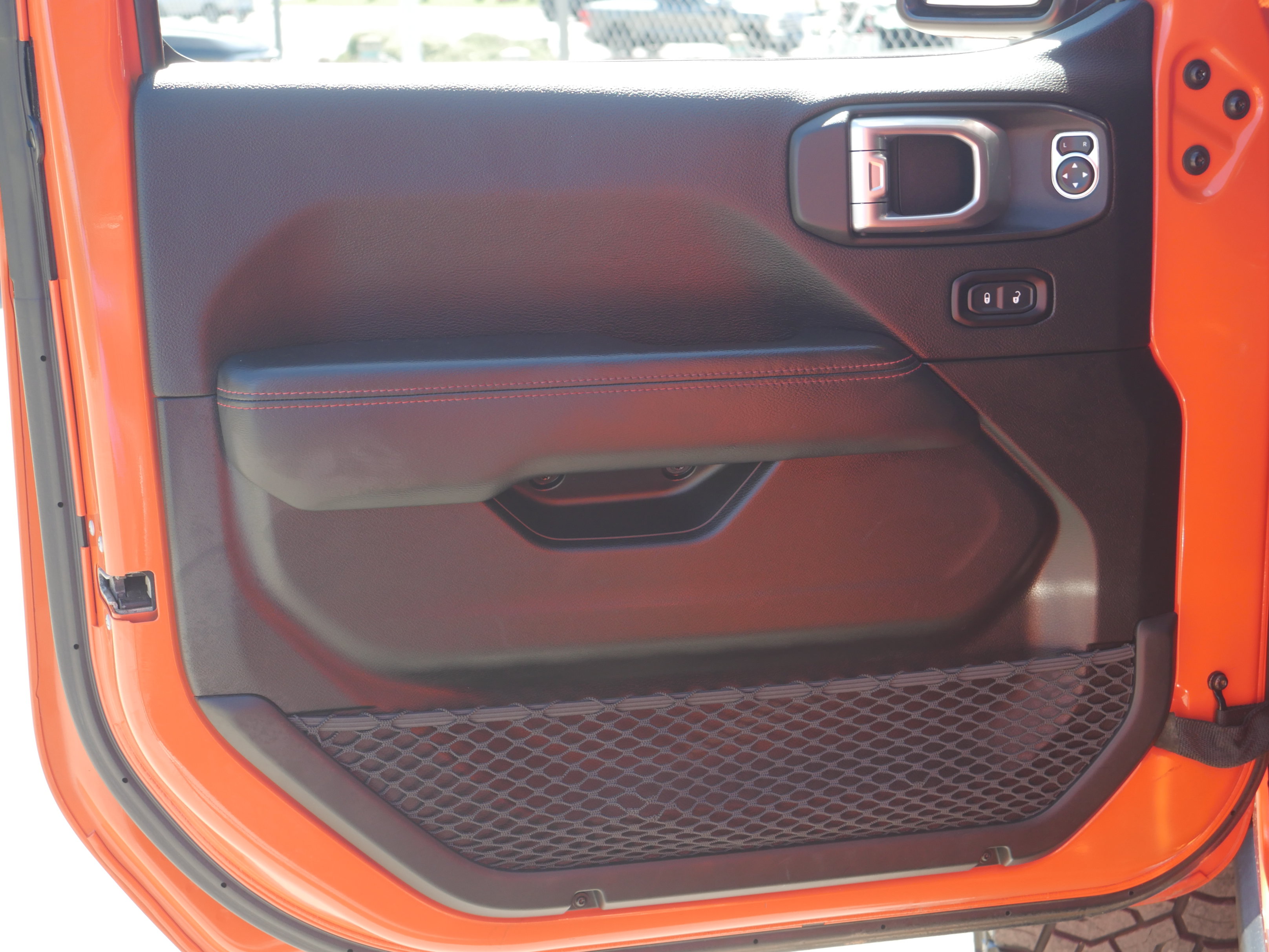 Used 2020 Jeep Gladiator Rubicon AWD/4WD image 39