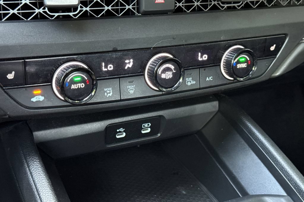 Certified 2025 Honda Accord SE image 19