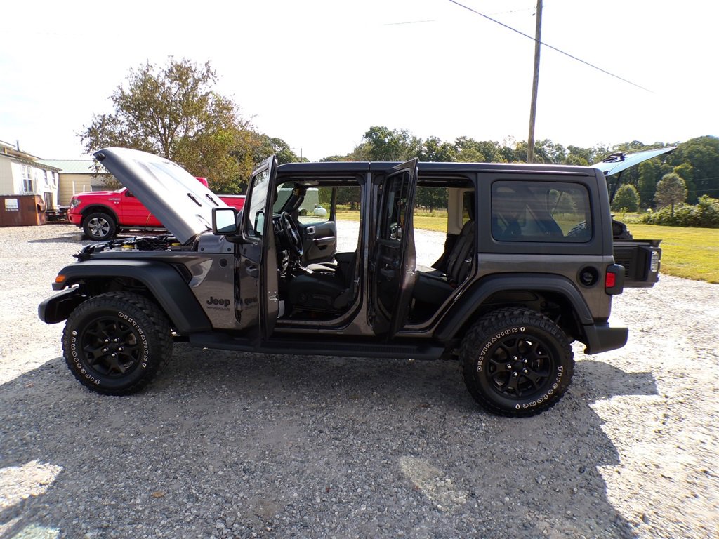 Used 2020 Jeep Wrangler Unlimited Sport image 21