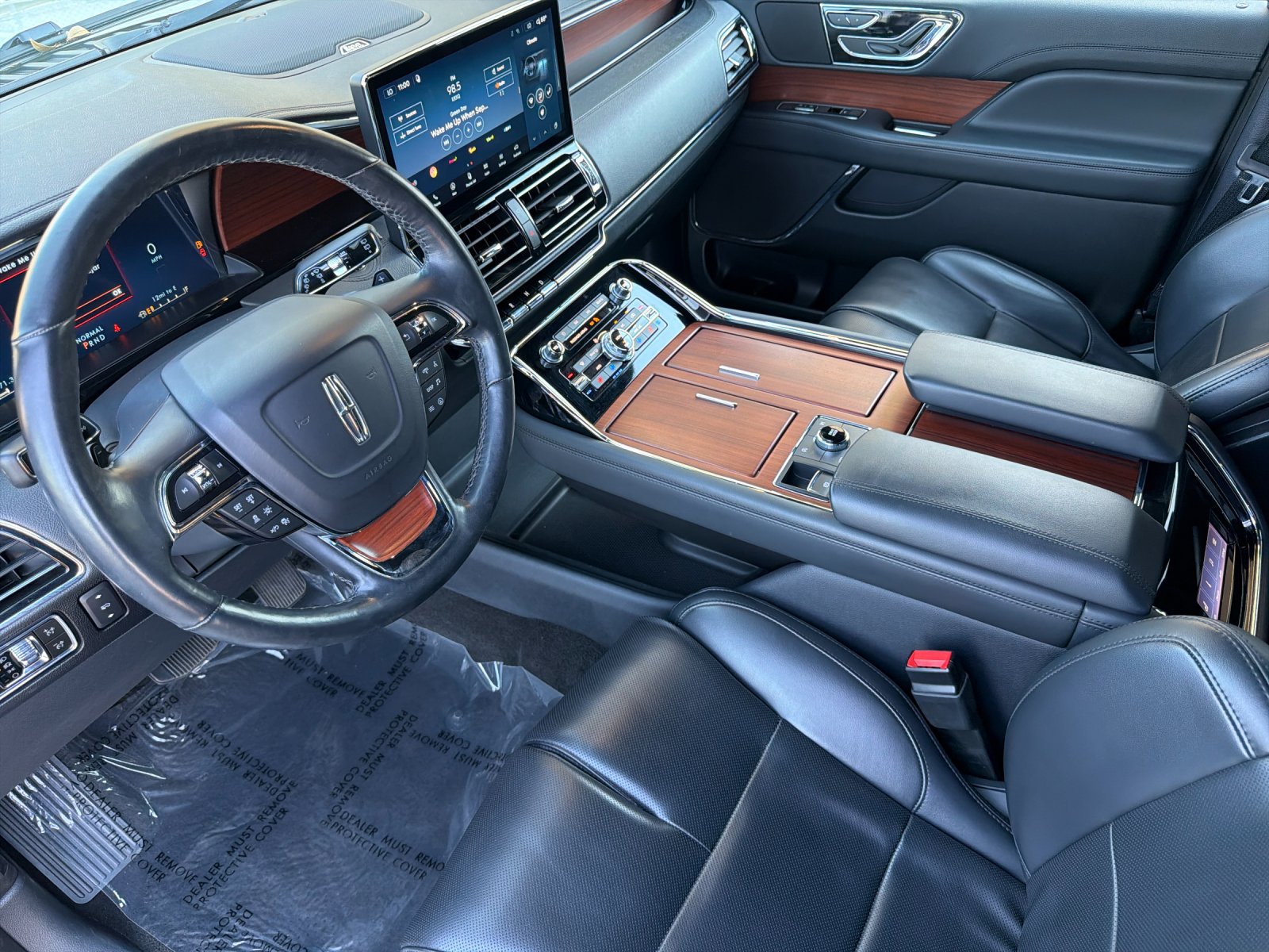 Used 2022 Lincoln Navigator 2WD image 9