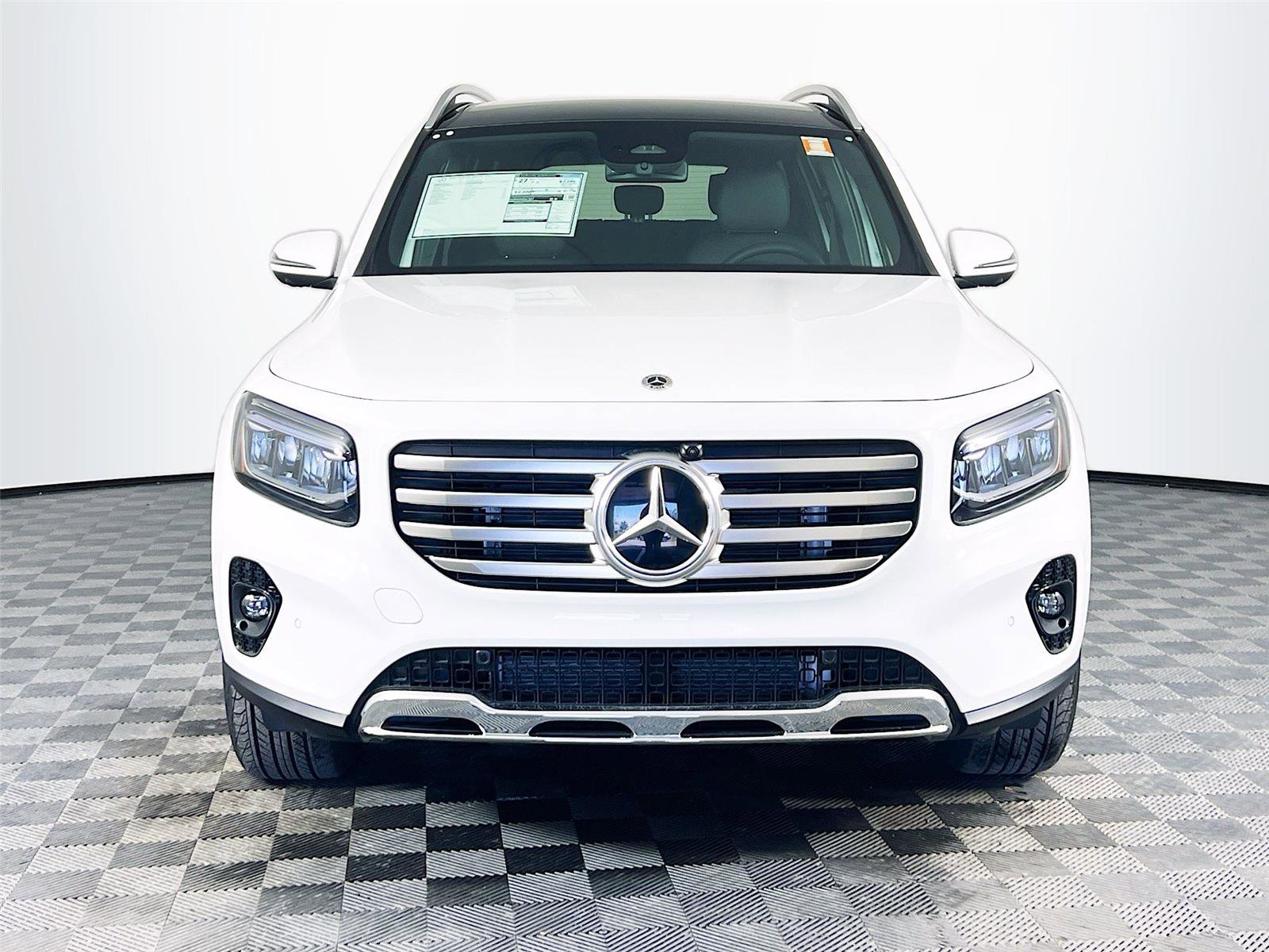 New 2026 Mercedes-Benz GLB 250 4MATIC image 9