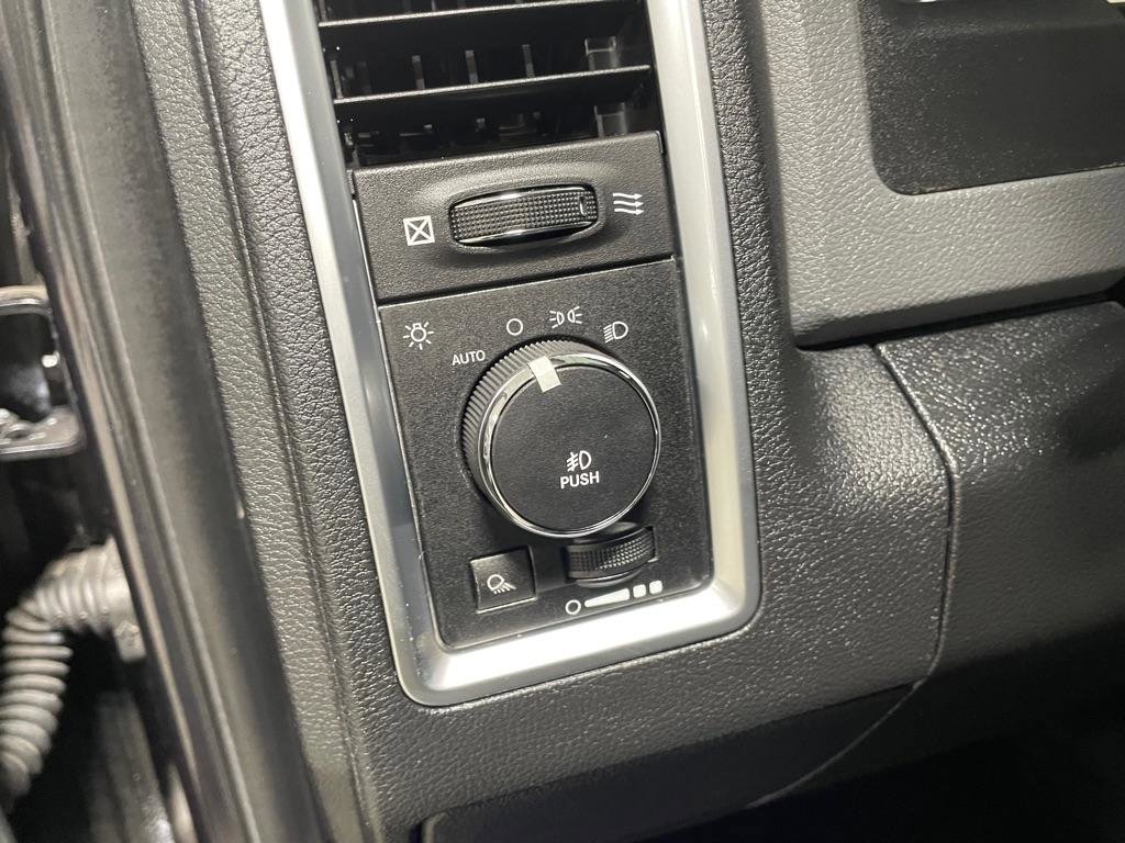 Used 2013 RAM 1500 Big Horn image 25