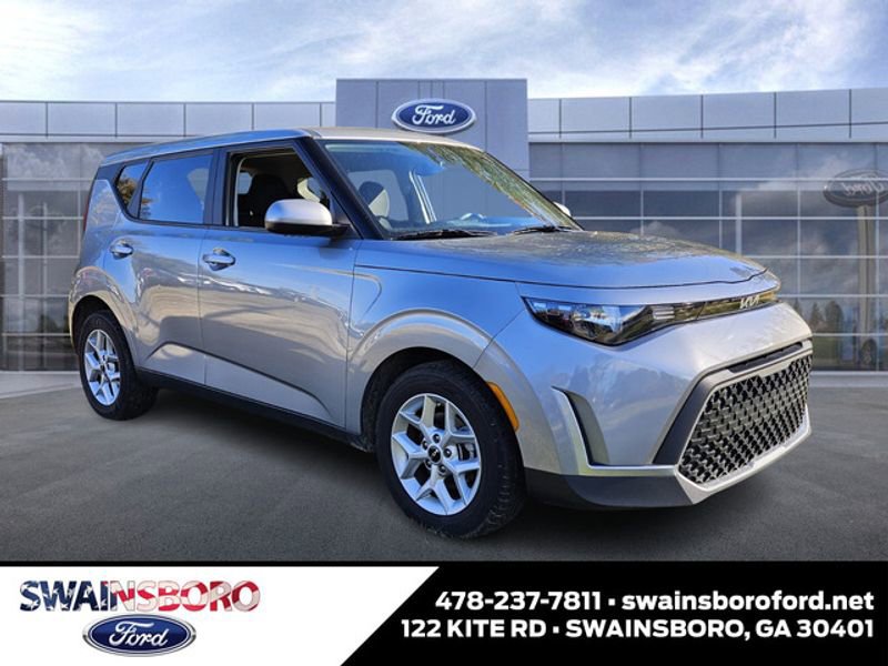 Used 2024 Kia Soul LX w/ Option Group 015