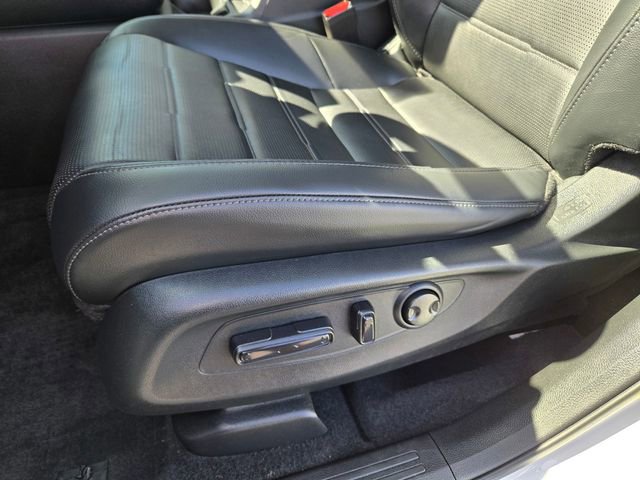 Used 2024 Honda CR-V EX-L image 14