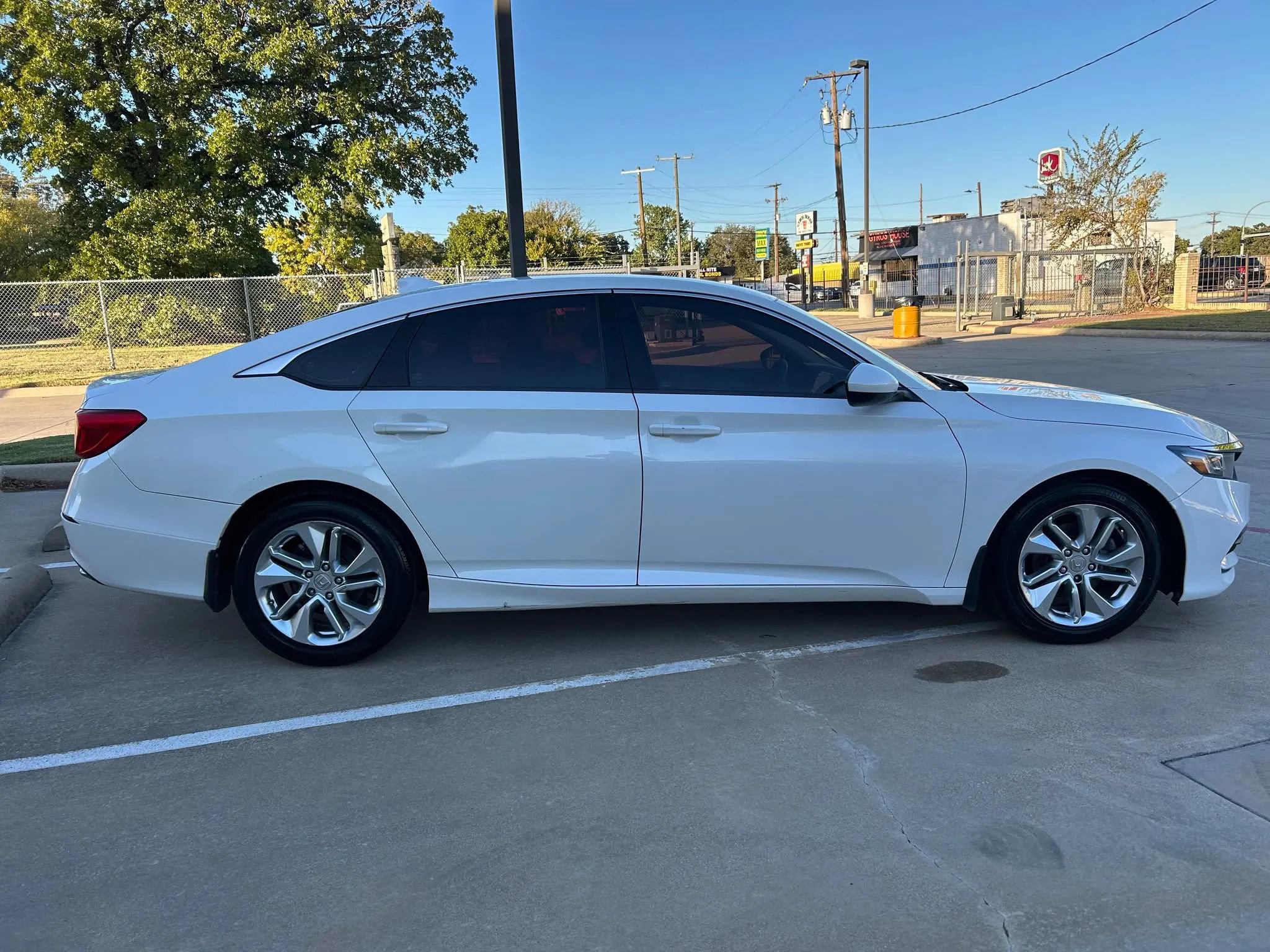 Used 2018 Honda Accord LX image 5