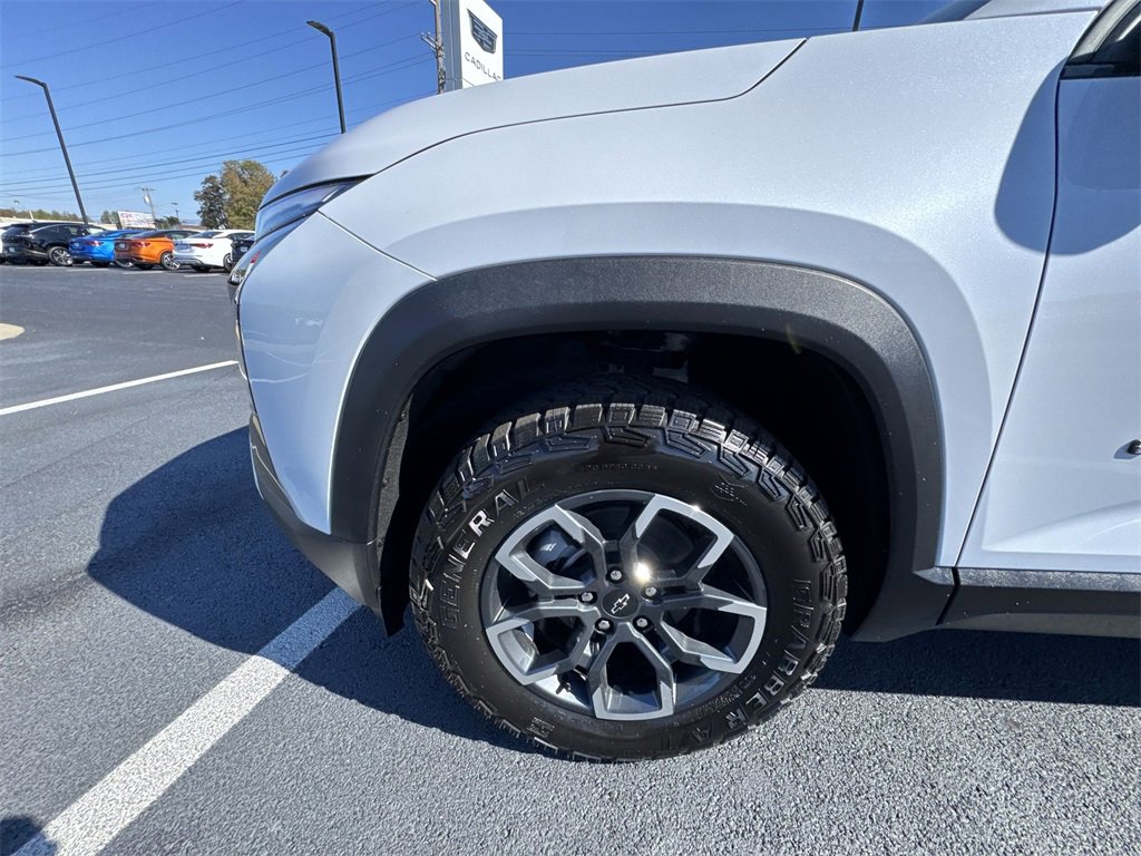 New 2026 Chevrolet Equinox ACTIV w/ Convenience Package III image 10