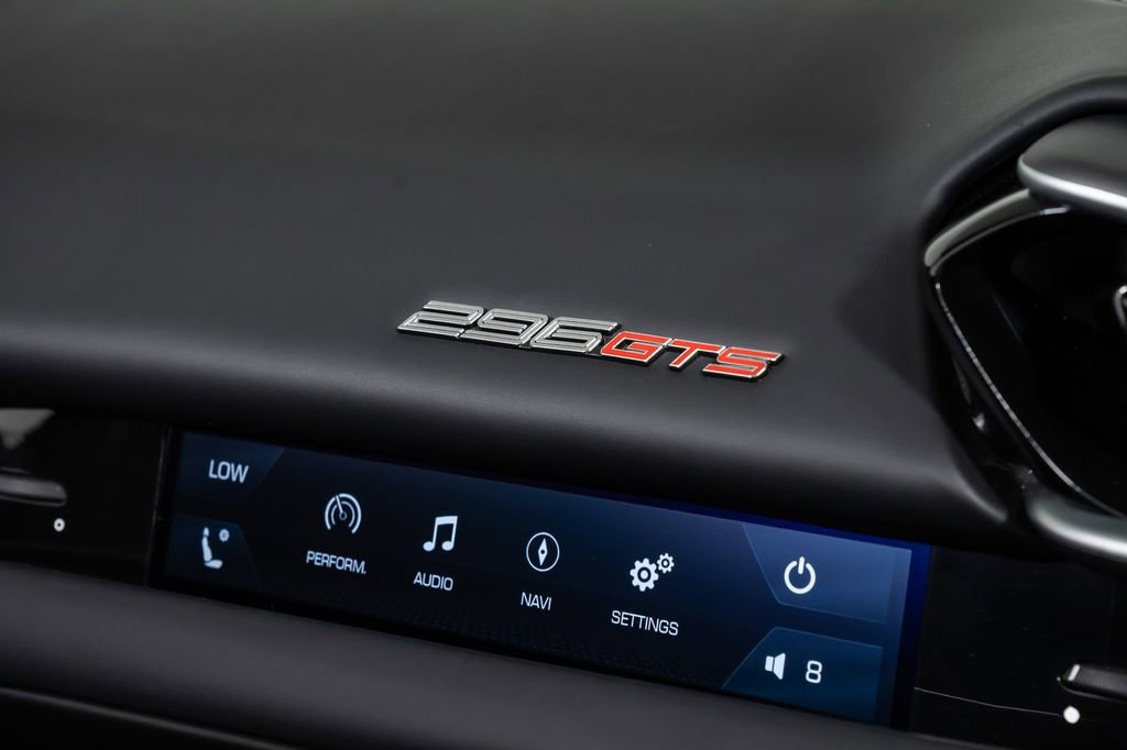 Used 2023 Ferrari 296 GTS Spider image 41