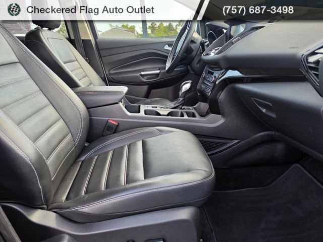 Used 2019 Ford Escape Titanium image 40