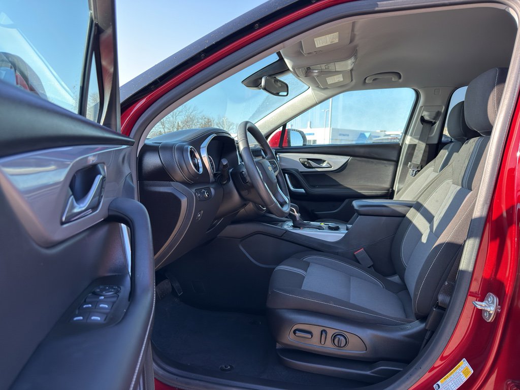 Used 2023 Chevrolet Blazer LT w/ Convenience Package image 11