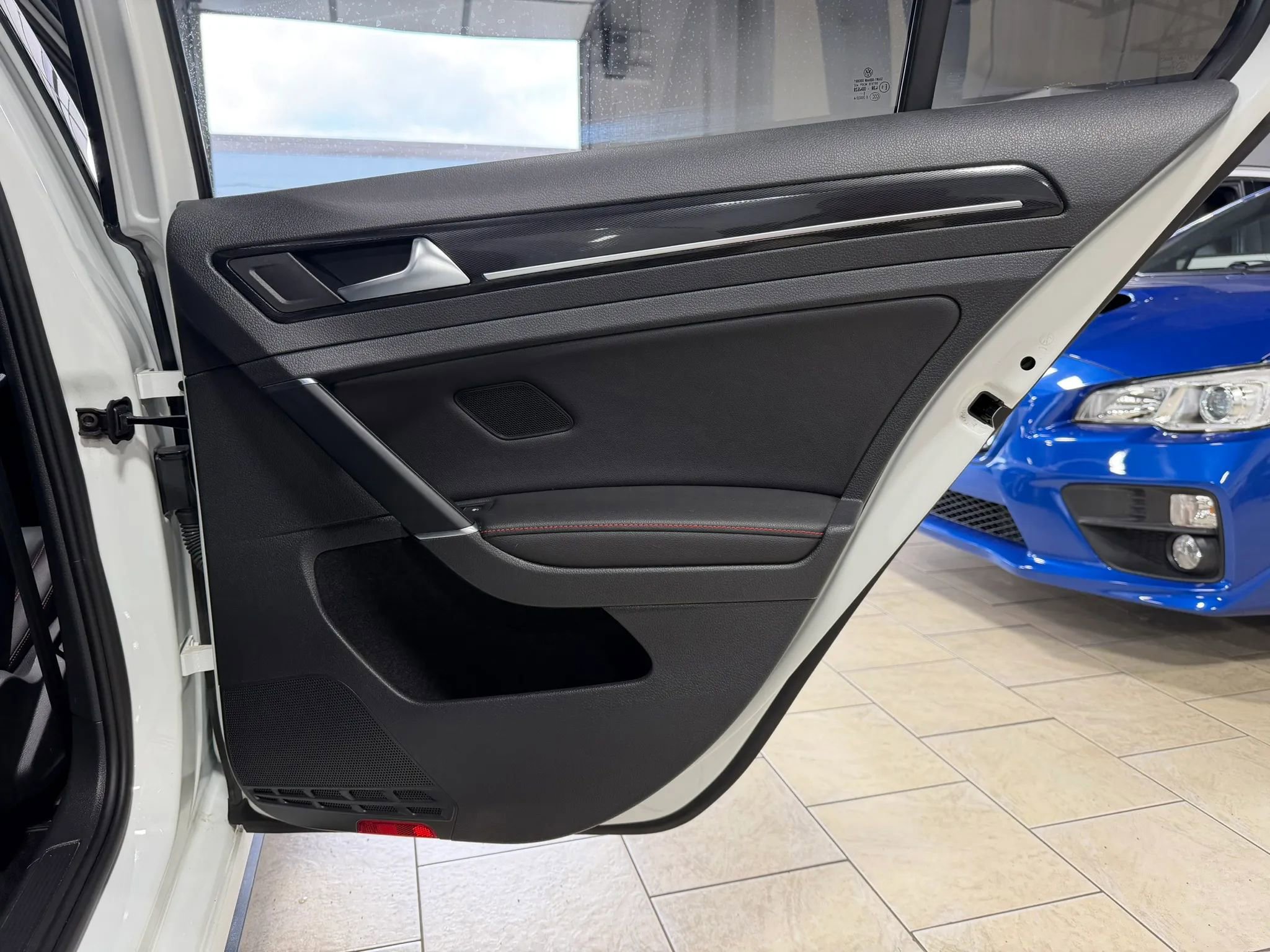 Used 2017 Volkswagen GTI Autobahn FWD image 34
