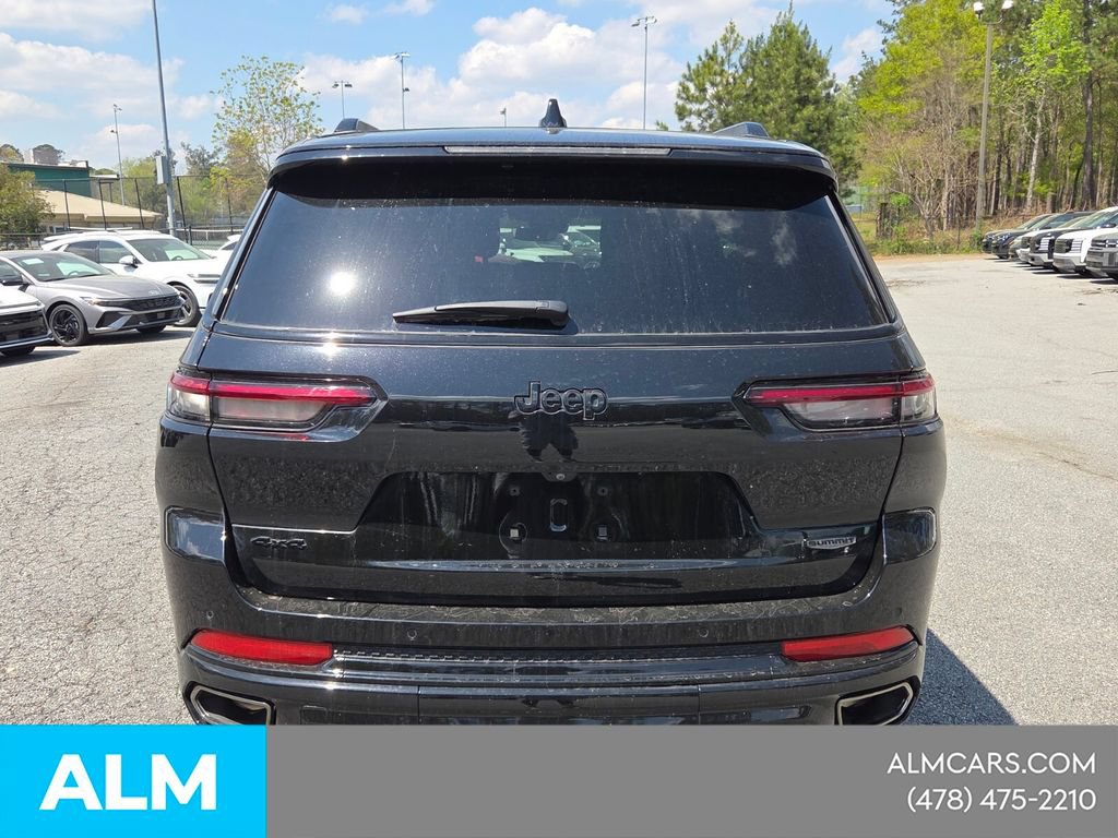 Used 2024 Jeep Grand Cherokee L Summit AWD/4WD image 16