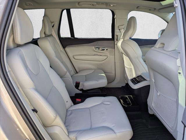 Certified 2025 Volvo XC90 B6 Plus w/ Protection Package Premier image 23