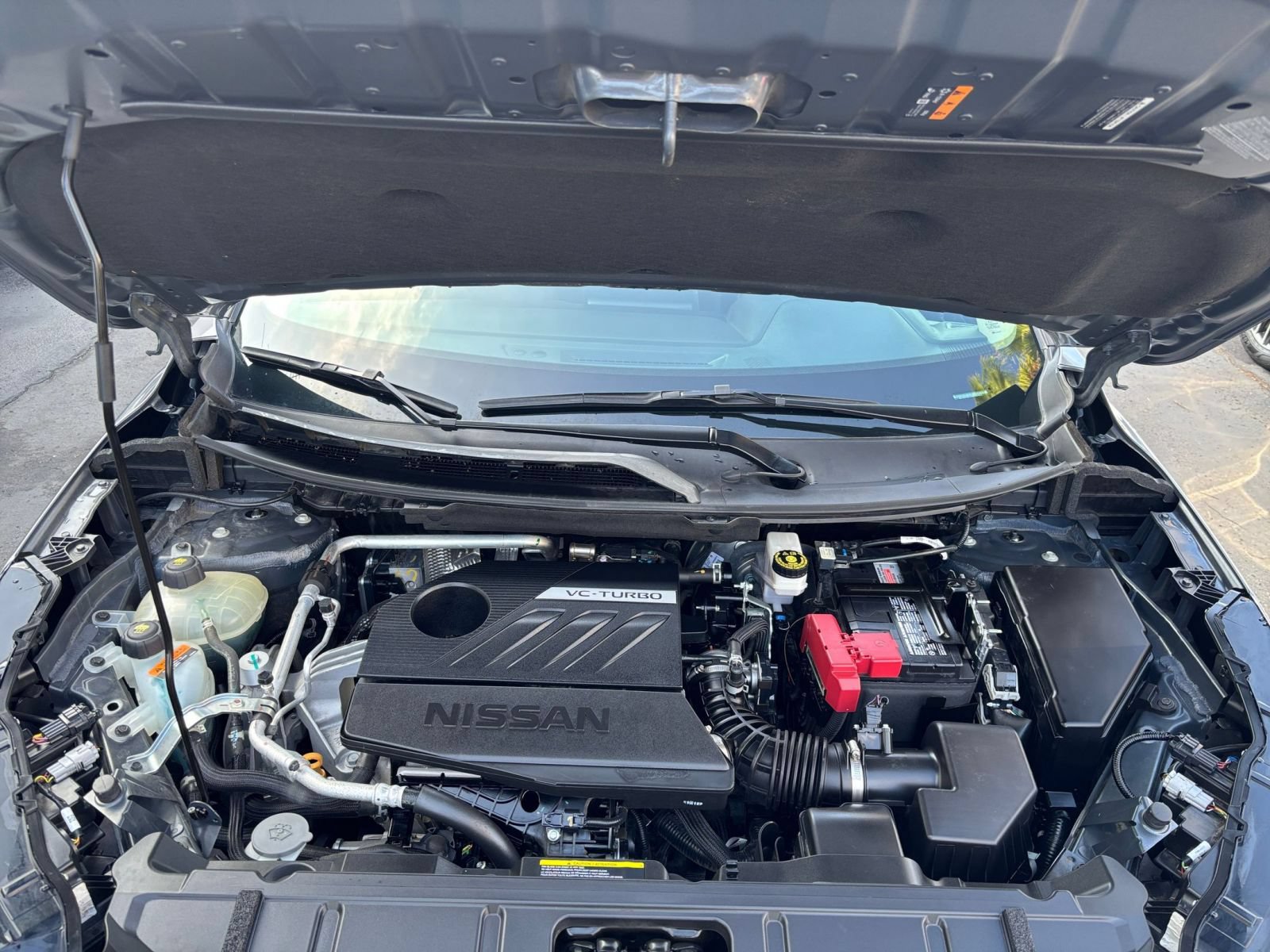 Used 2025 Nissan Rogue SV FWD image 33