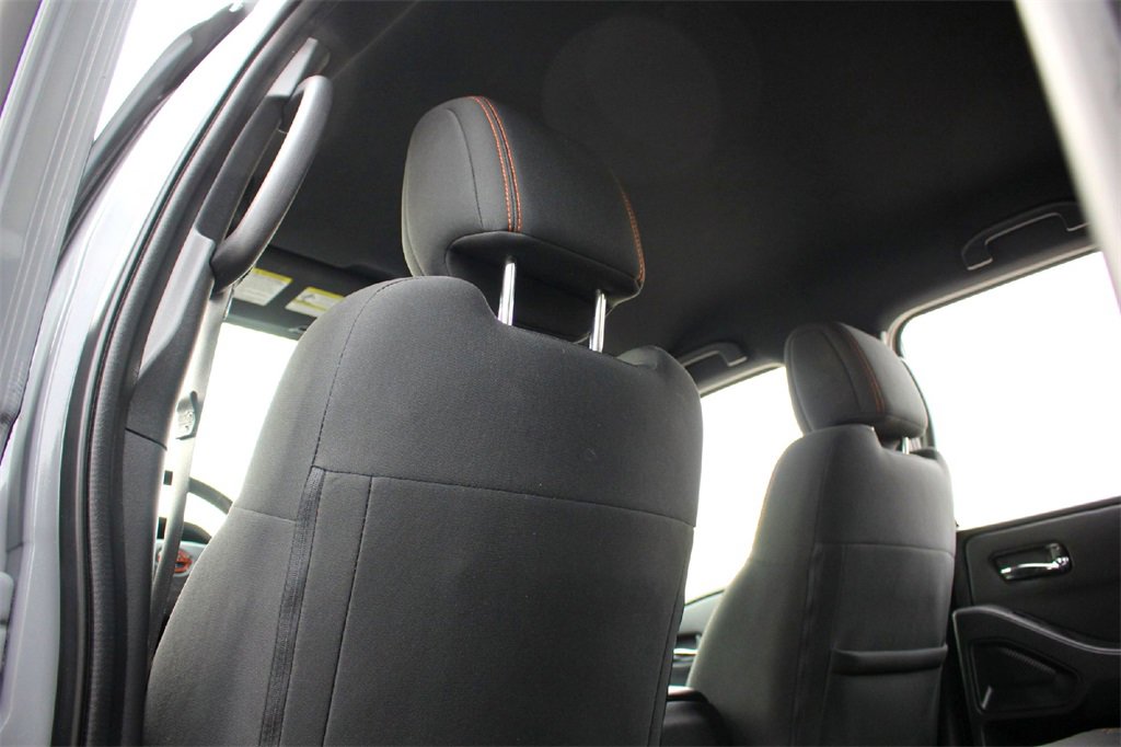 Used 2025 Nissan Frontier Pro-X image 26