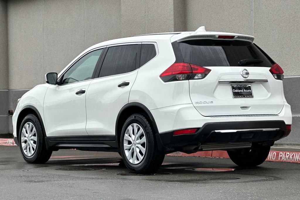 Used 2017 Nissan Rogue S FWD image 6