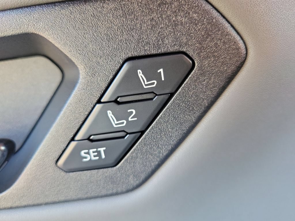 New 2026 Toyota RAV4 XSE AWD/4WD image 25