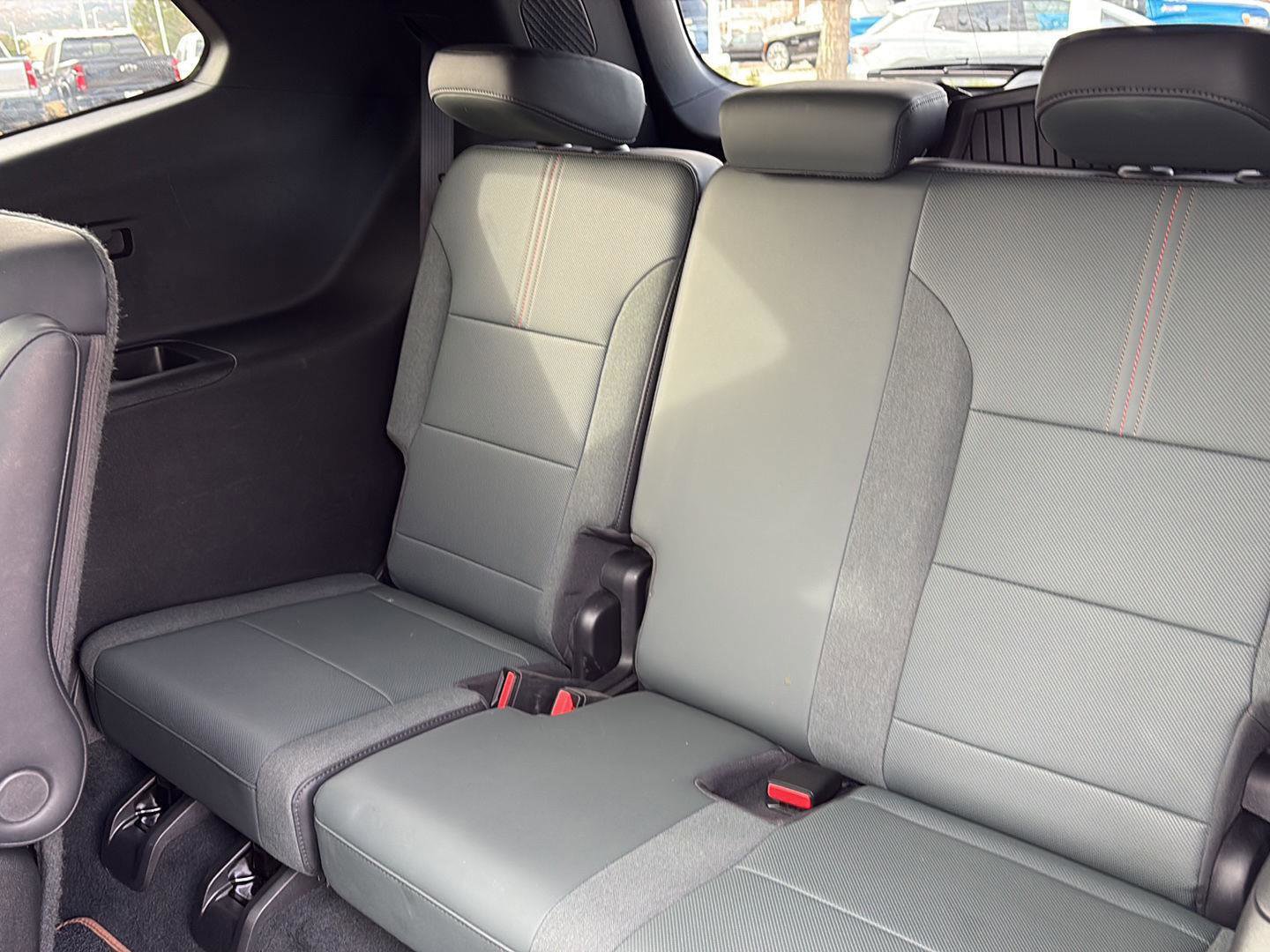 Used 2025 GMC Acadia AT4 w/ LPO, Floor Liner Package image 15